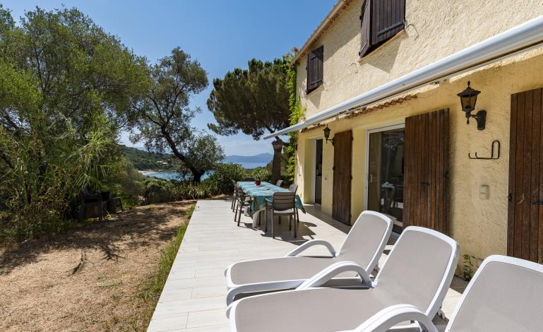 Appartement vue mer HOTlesmandilesCargese