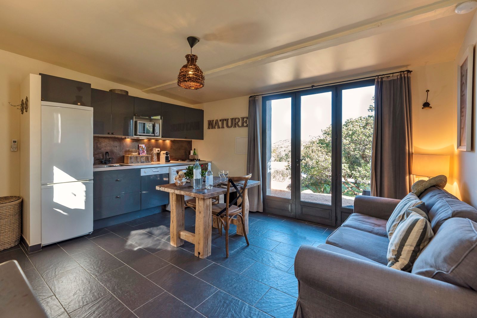 bonifacio_residence_Lesmaisonsdumaquis-11