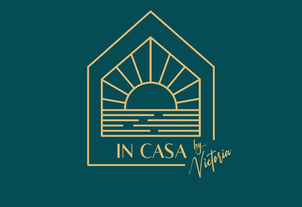  Logo-In-Casa-by-Victoria