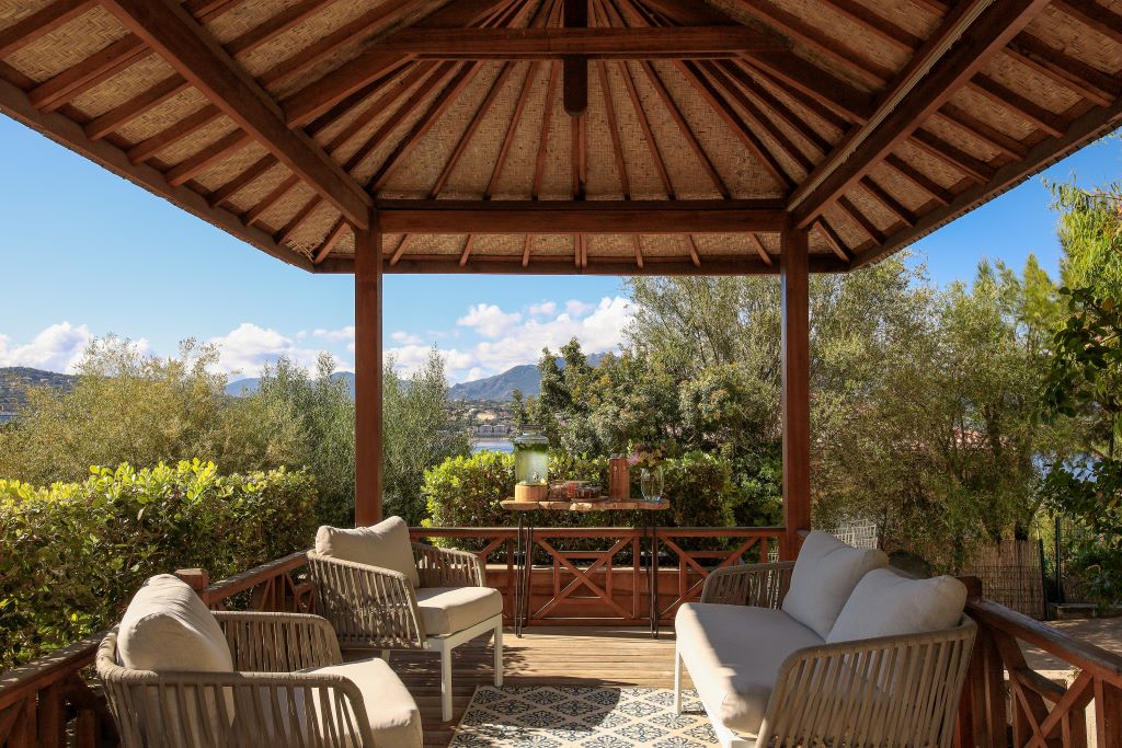  Spa by Clarins - gazebo