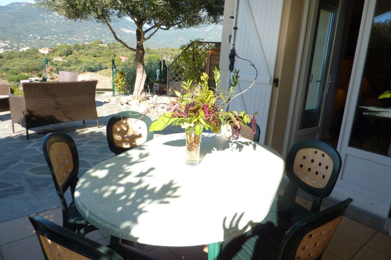  Appart T3 N°1 - terrasse couverte - table/chaises
