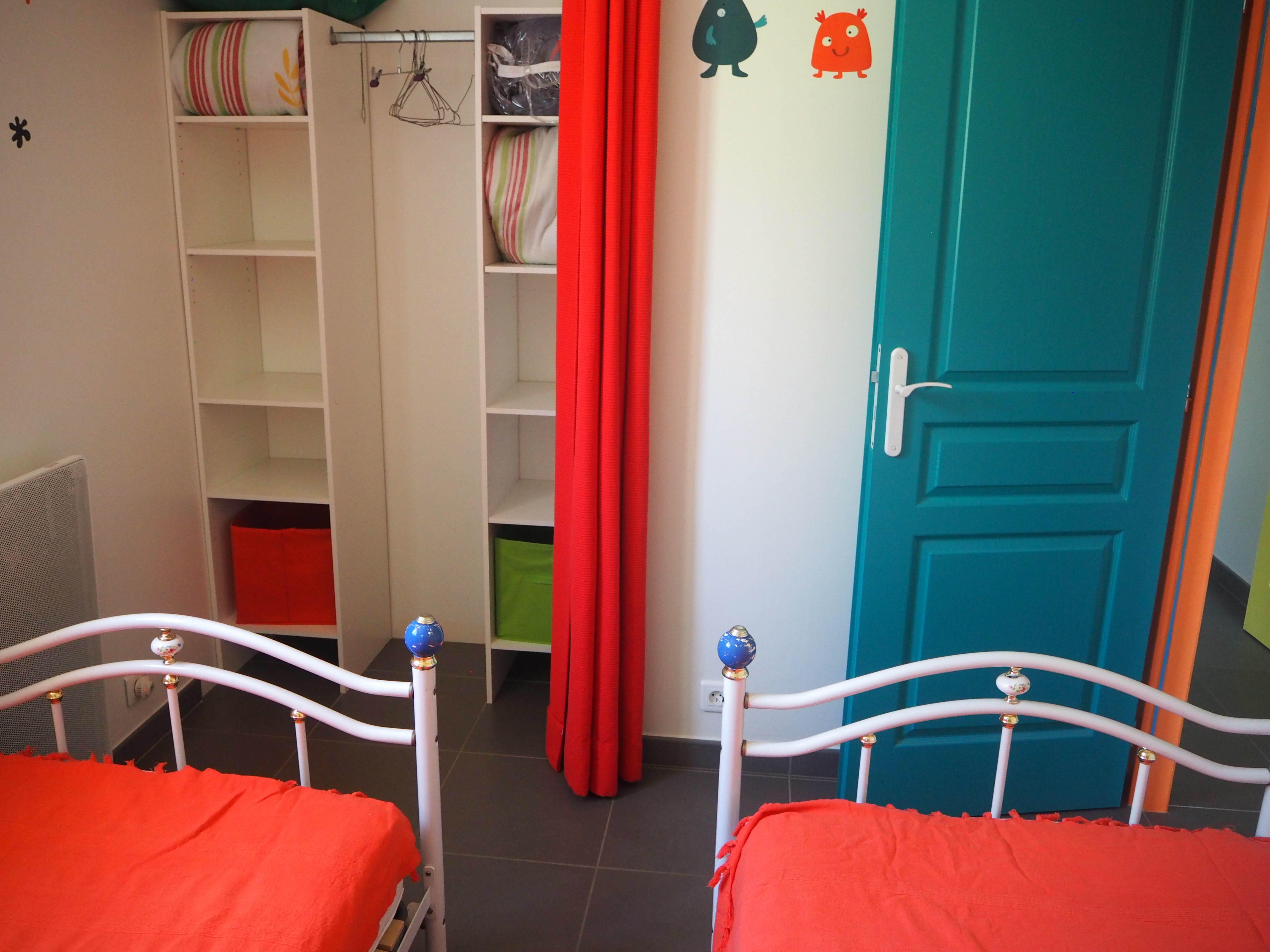  chambre des enfants (deux lits 90 et un placard) Possibilité de les regrouper !