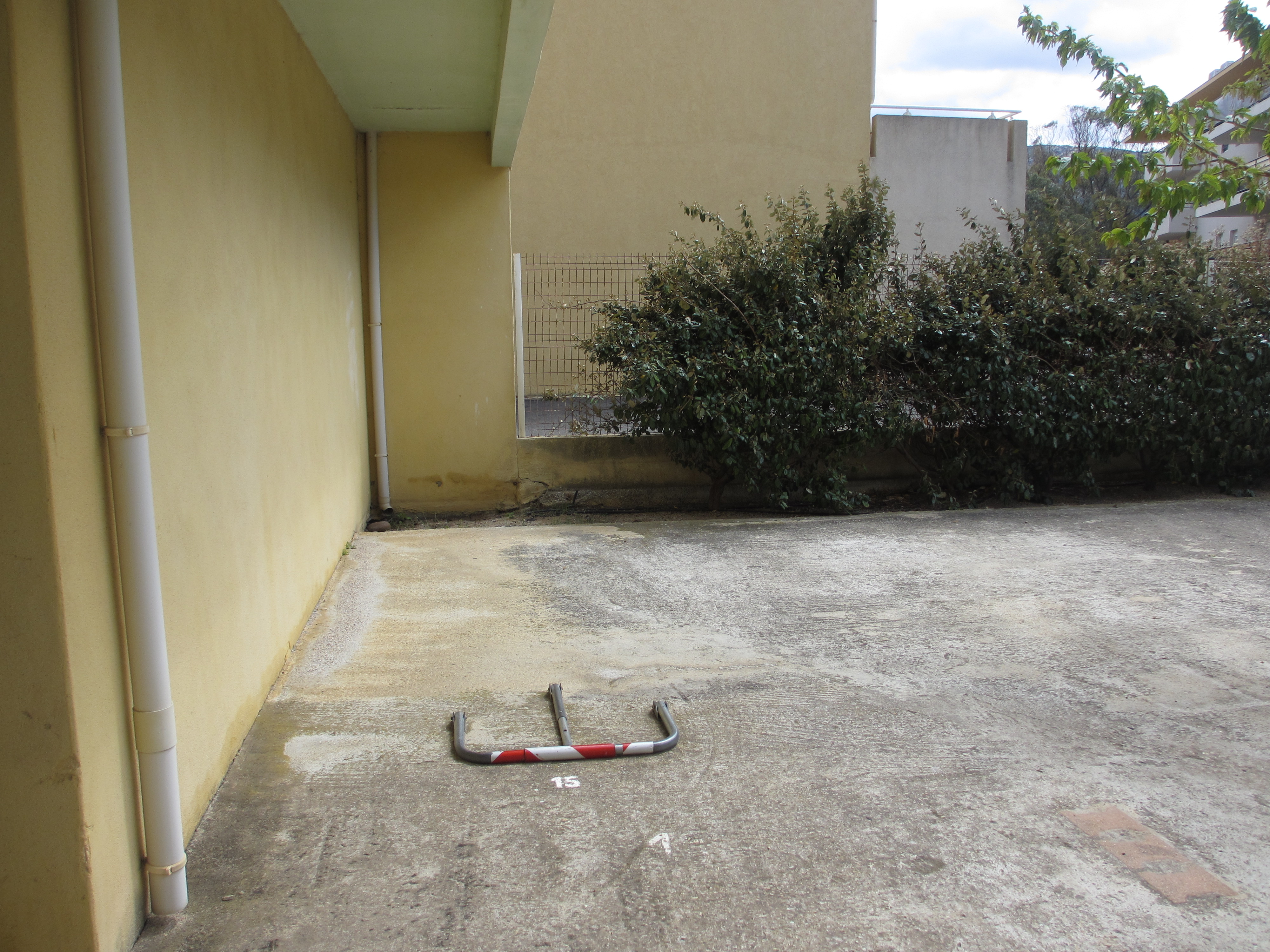  PLACE PARKING PRIVEE
