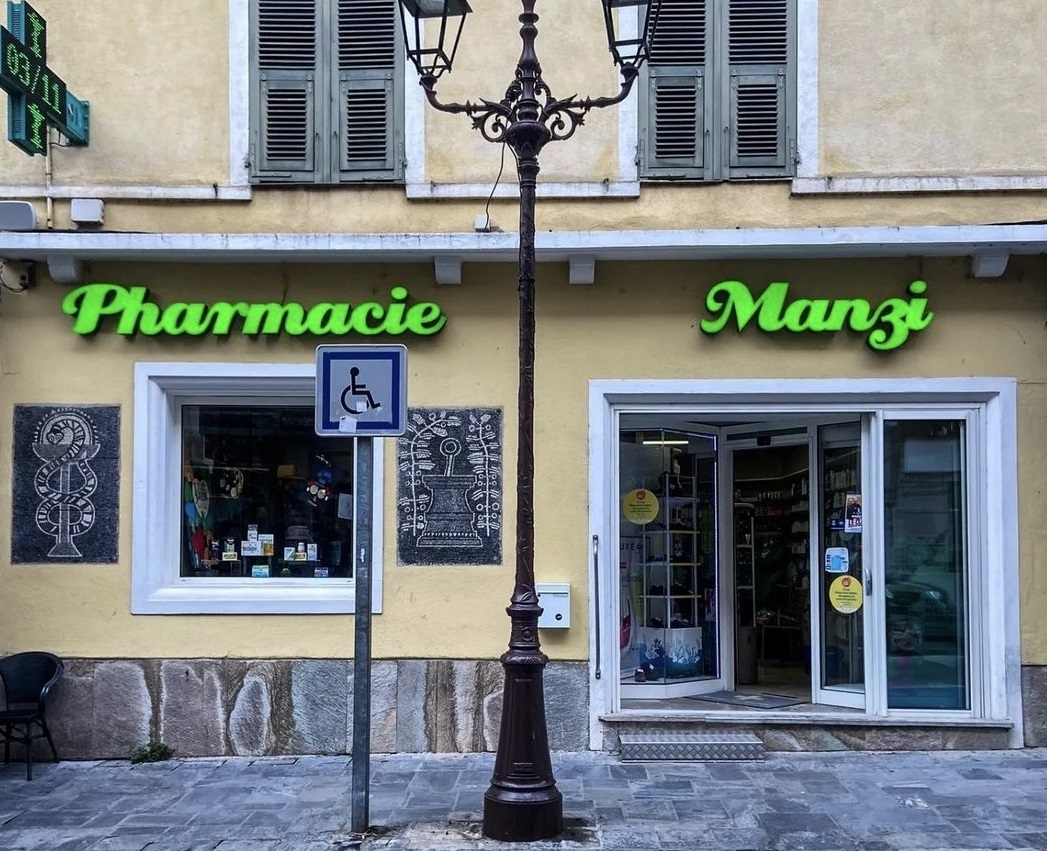  Pharmacie-manzi