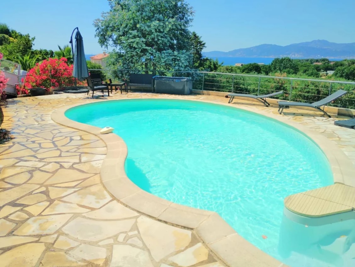  Piscine bis