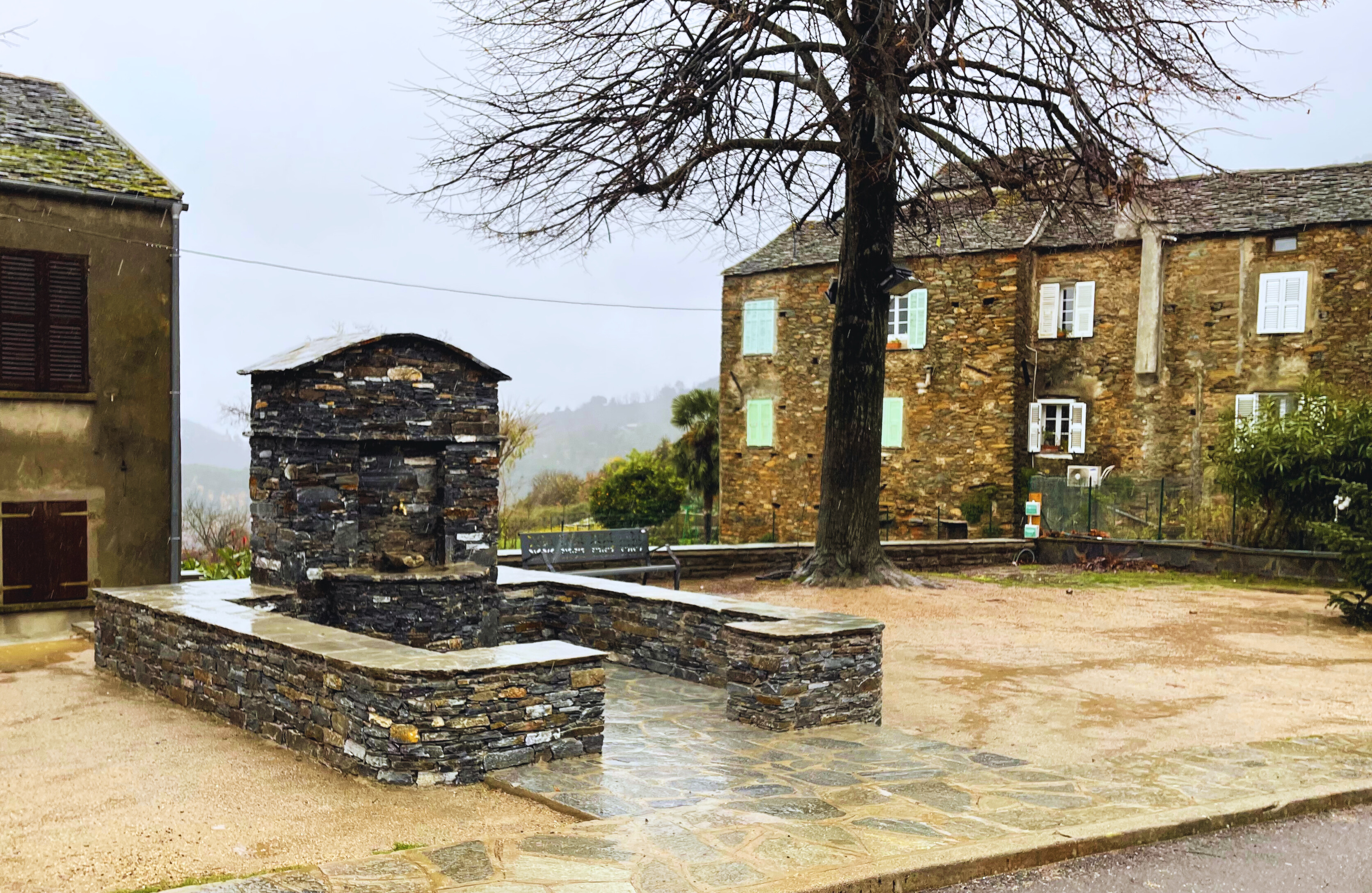  Place de la fontaine de Pietra di Verde