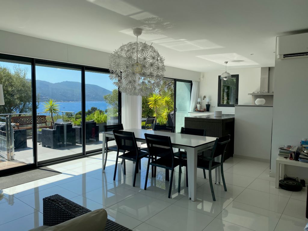  SALON-RDC-TABLE-1