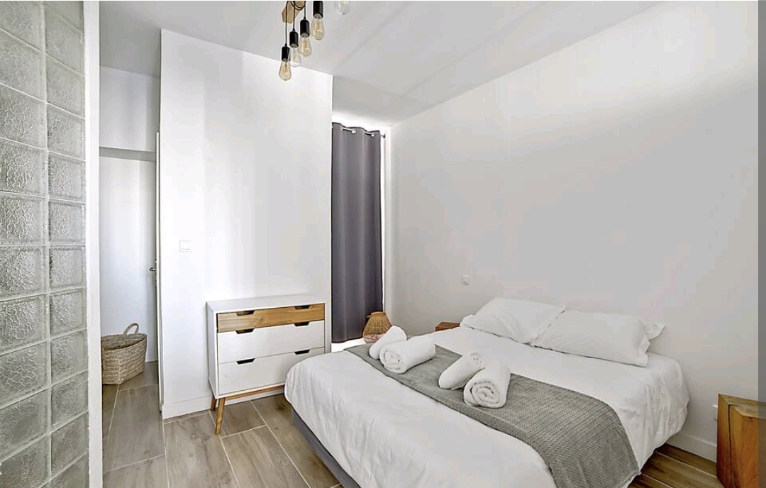  Screenshot_20210921-104658_Airbnb