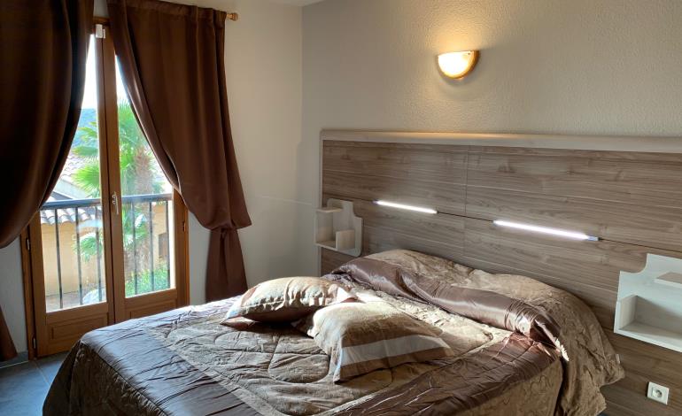 Chambre Grand lit ©MARINA D'ARONE Chambre Grand lit ©MARINA D'ARONE