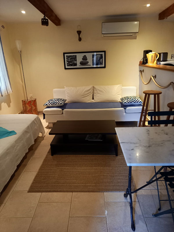 © PALAUQUI MICHELLE