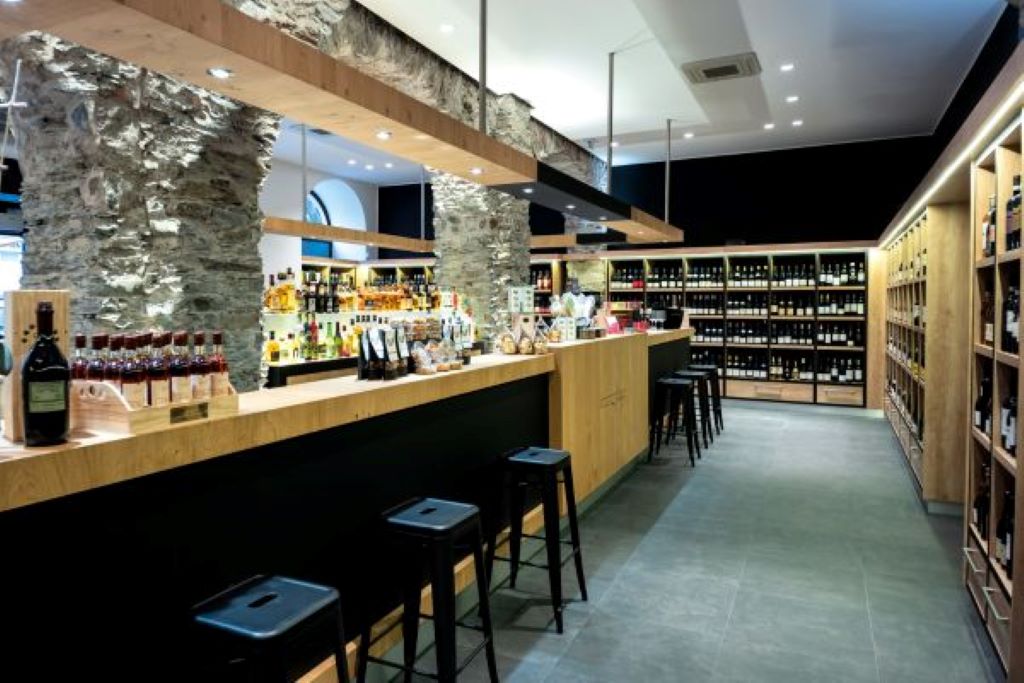  empreinte-caviste-interieur-credit-photo-armand-luciani