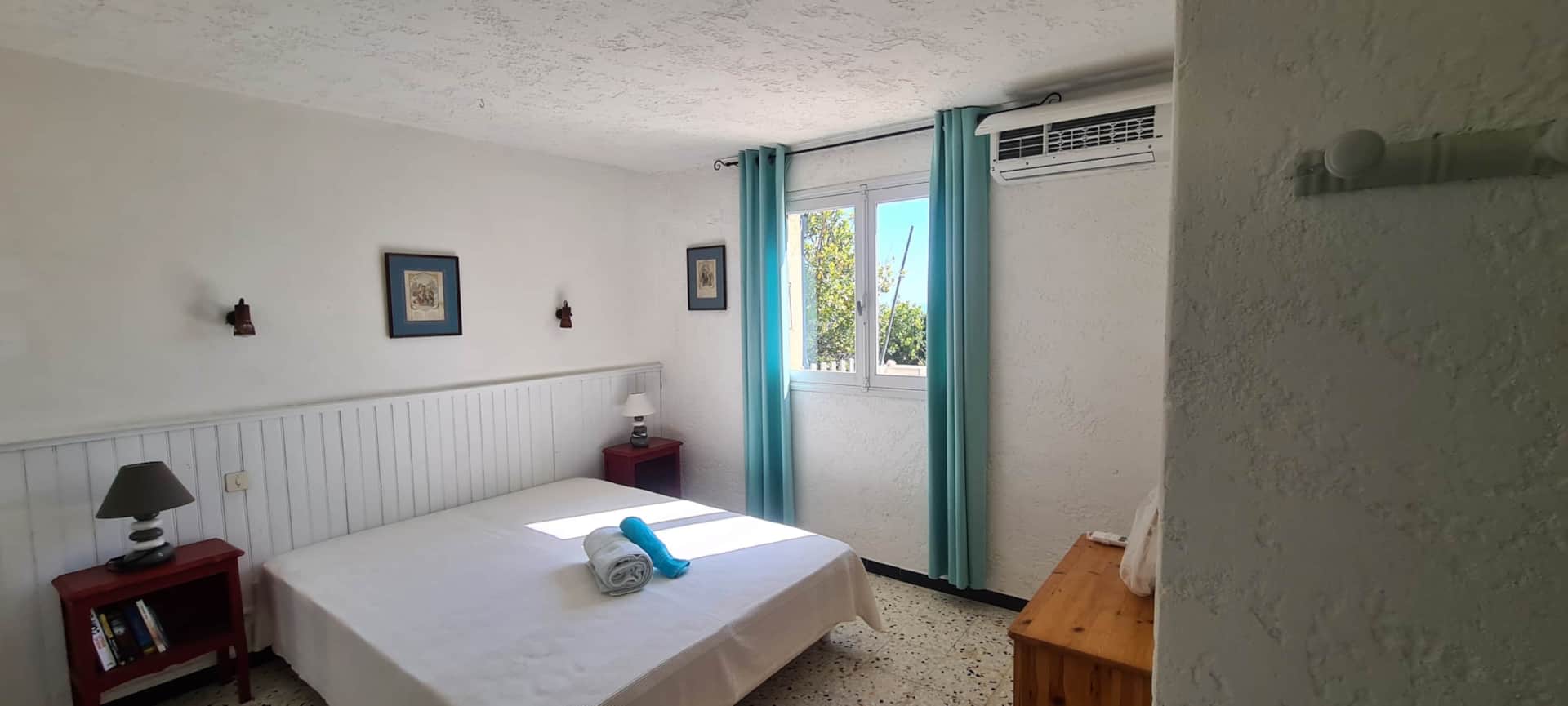  fba43fef-abe3-4ed1-8bbc-1a9467aa8203