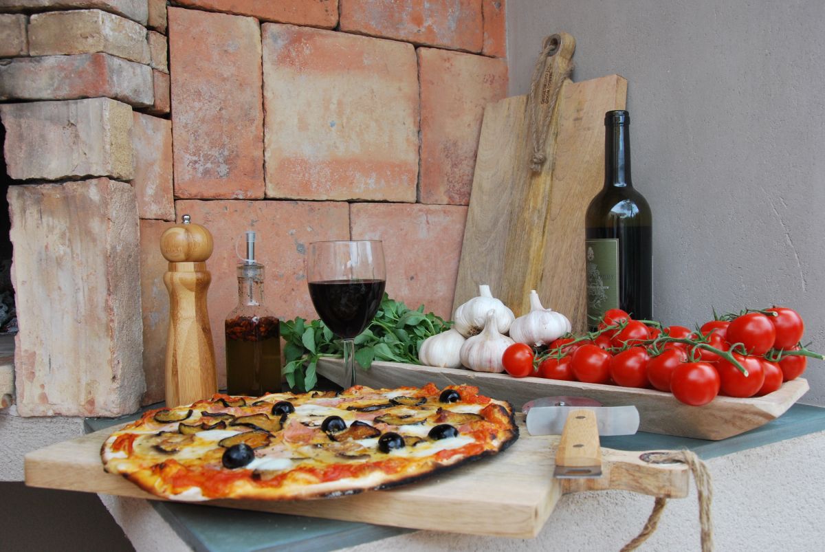  four pizza