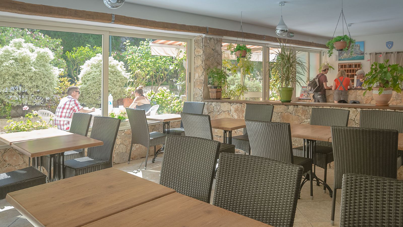  hotel-etranger-8