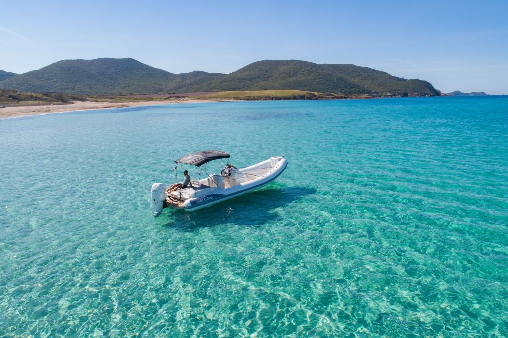  location-bateau-semi-rigide-ajaccio