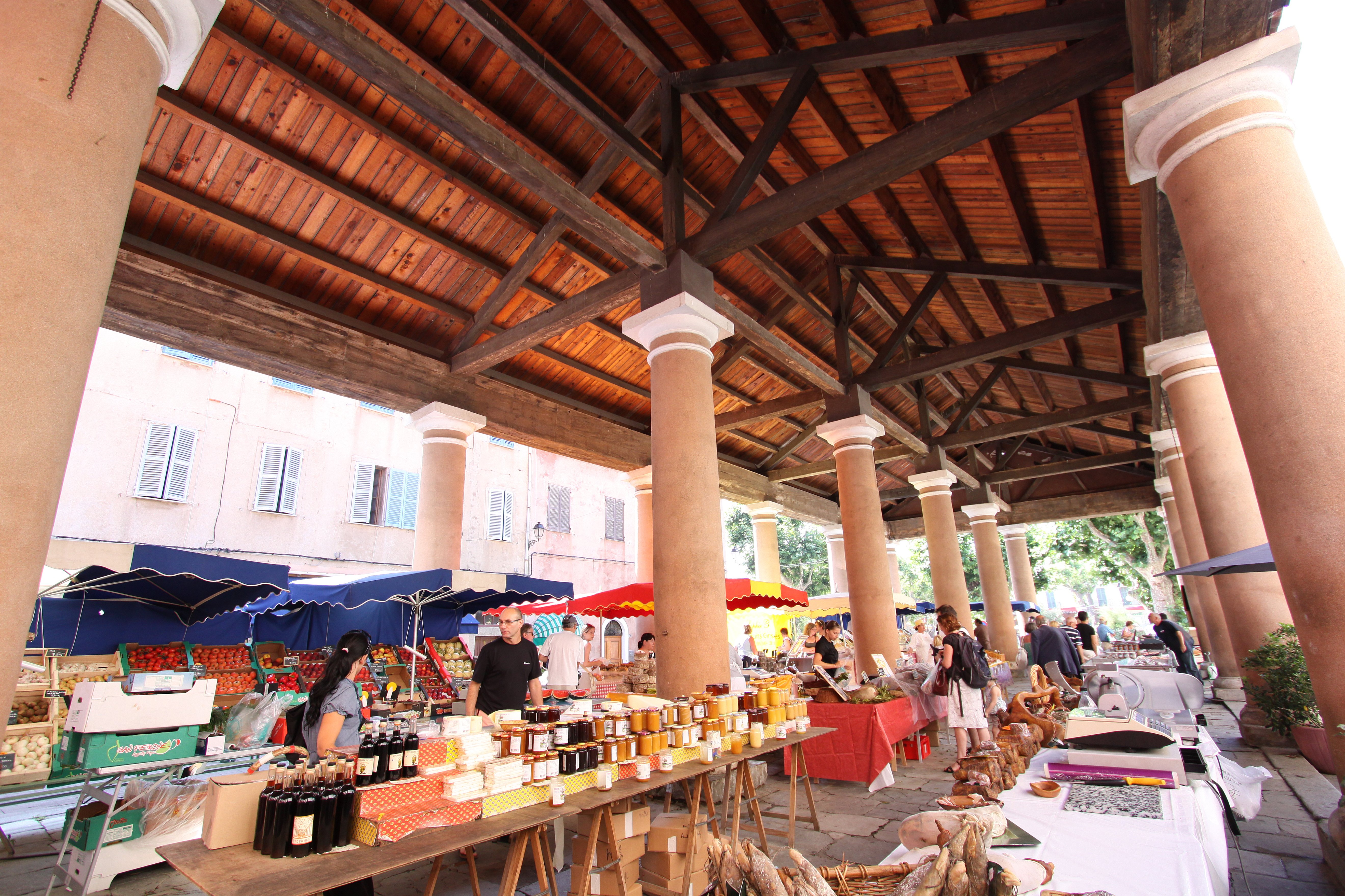  MARCHE ILE ROUSSE