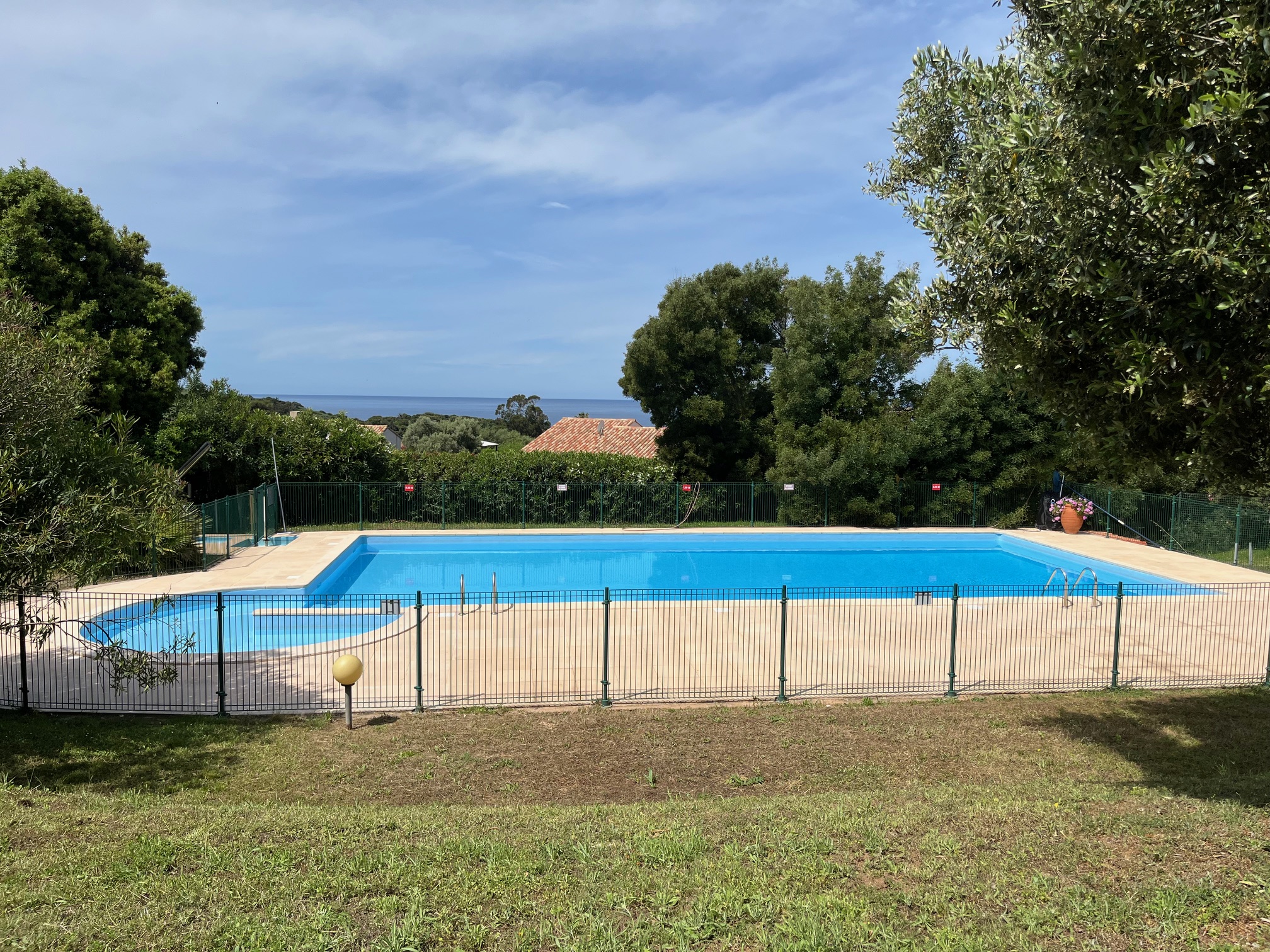  piscine de copropriété