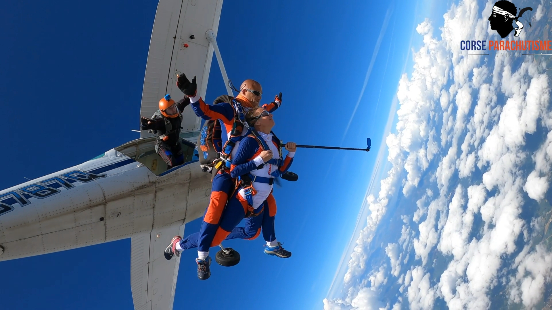 saut en parachute Corse3