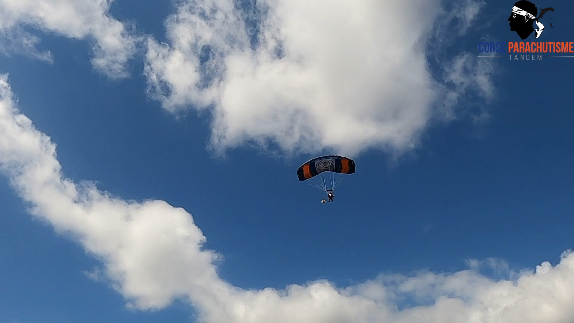 saut en parachute Corse6