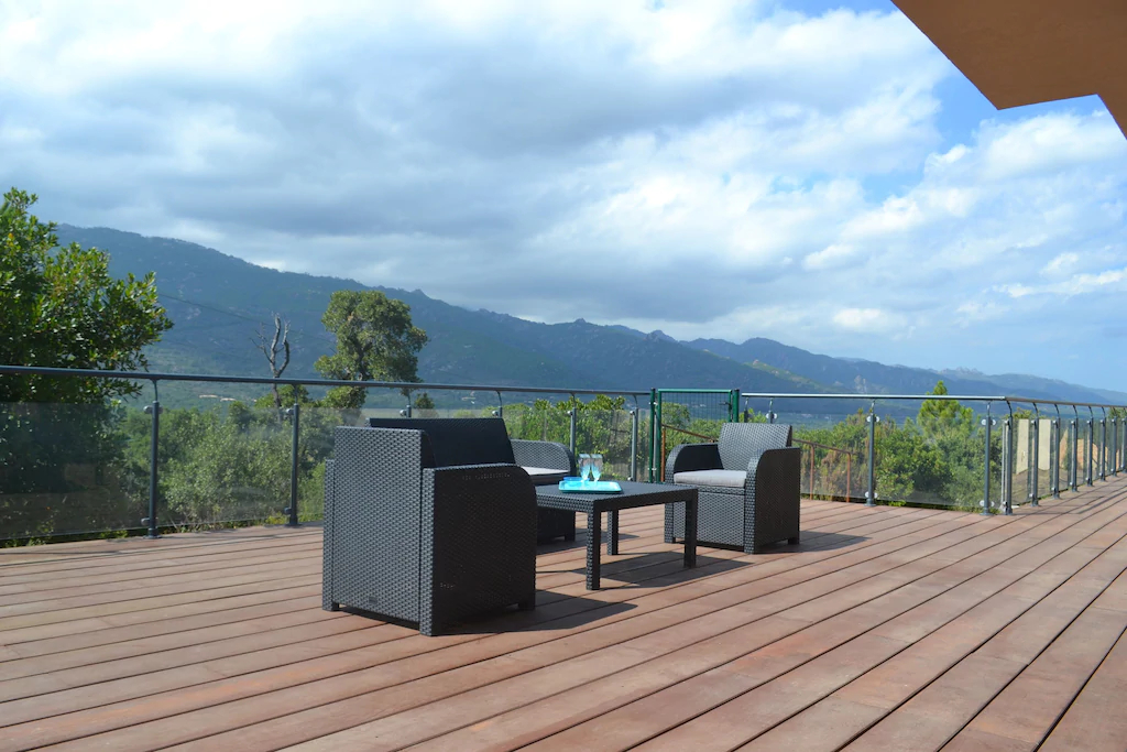  terrasse coté montagne