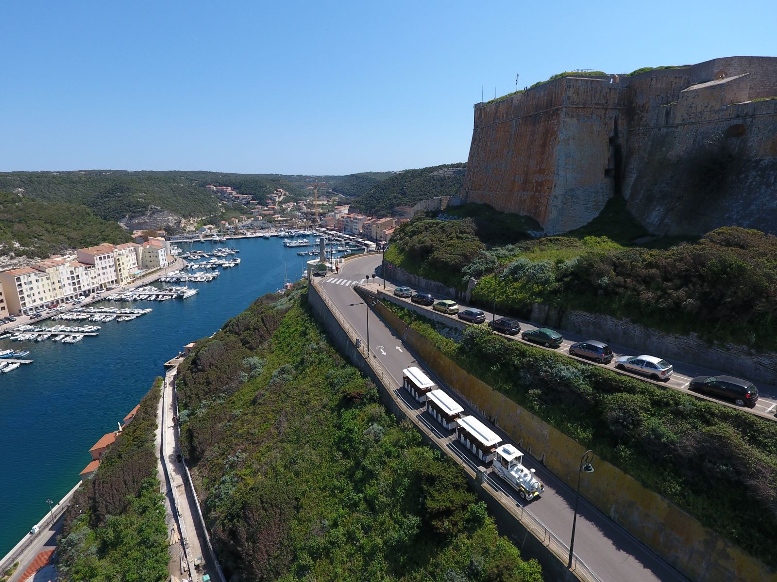  petit train touristique_bonifacio_vue haut